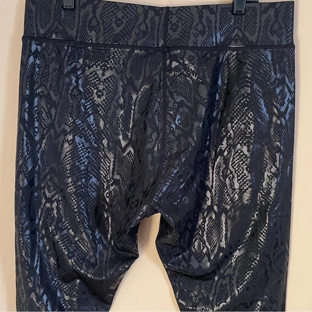 Terez Black Foil Snakeskin Animal Print Stretch Obsidian Leggings 3X